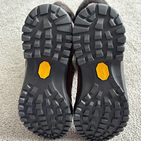 Coach Sasha Quilted Signature C Fur Trimmed Winter Boots Size 8.5 - Picture 5 of 6